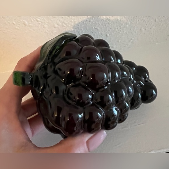 Vintage Glass Purple Grape Cluster~ Unsigned~ No Flaws. - Picture 4 of 7